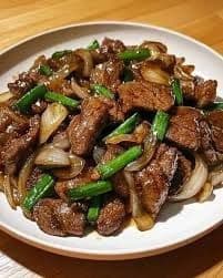 410. Onchoy Beef Stir-Fry