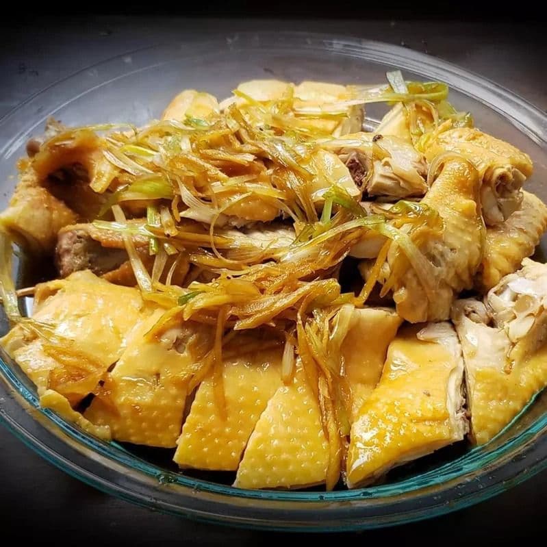 432. Green Onion Steamed Half Chicken